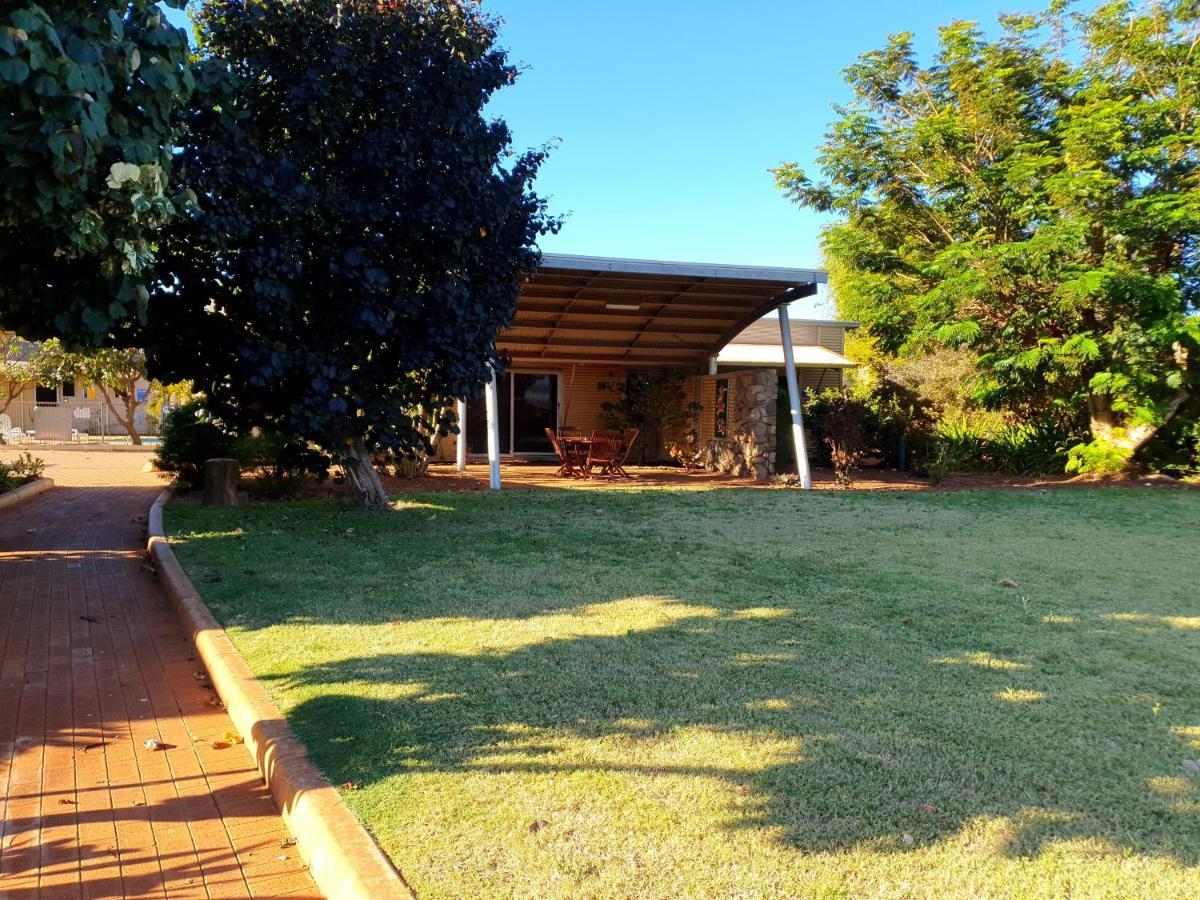 Samson Beach Chalets Point Samson Exterior photo